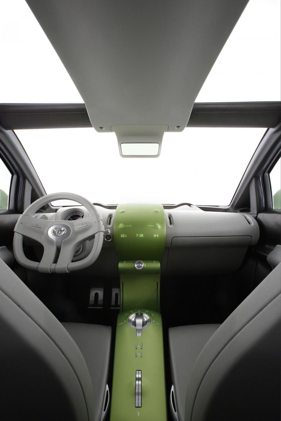 Toyota Urban Cruiser 2009 года  (фото 113 из 113)